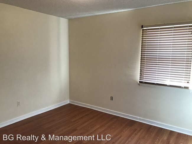 Building Photo - 422 Vieux Orleans Cir