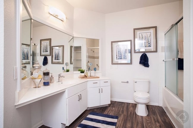 Building Photo - Luxury Community with Salt Water Pools!!