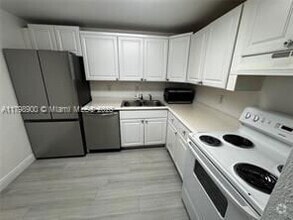 Building Photo - 4900 NW 79th Ave