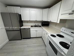 Foto principal - 4900 NW 79th Ave