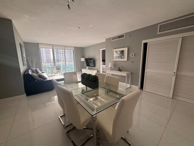 Building Photo - 3801 S Ocean Dr