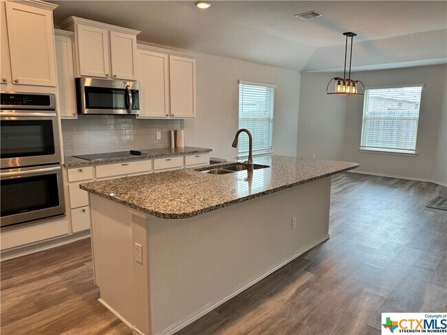 Building Photo - 1234 Kiskadee Branch Dr