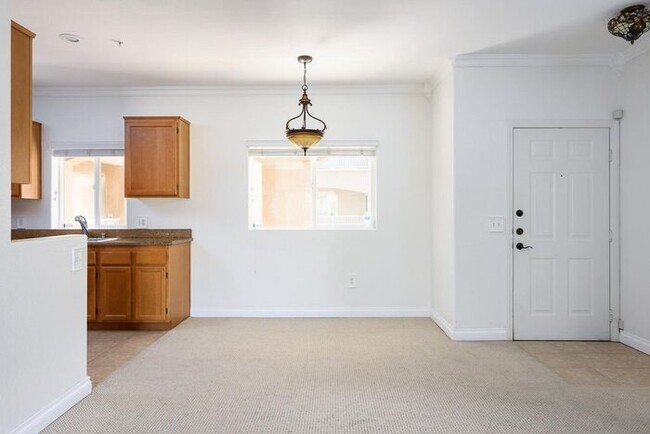Foto del edificio - Rancho Mission Trails Condo