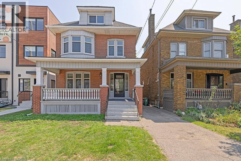 Photo principale - 35 Gage Ave S