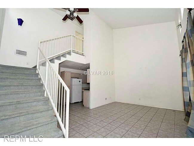 Building Photo - 5616 Calais Ct