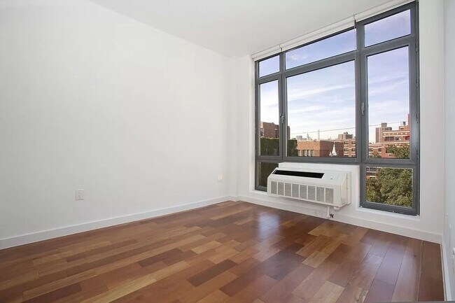 Building Photo - 321 East 3rd Street