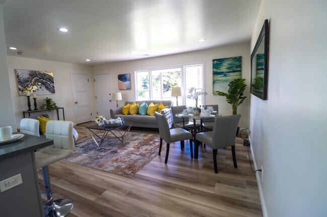 Building Photo - 1247 Camellia Dr