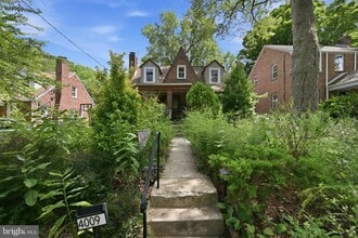 Building Photo - 4009 Tennyson Rd