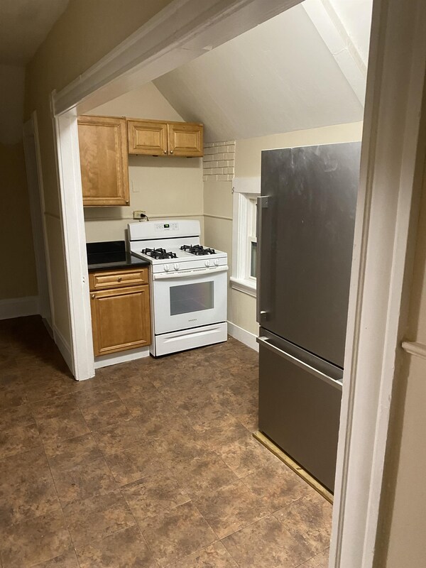 36 Holt St Unit 3, Fitchburg, MA 01420 Condo for Rent in Fitchburg