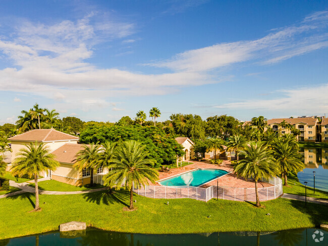 Foto del edificio - Royal Grand Condominiums