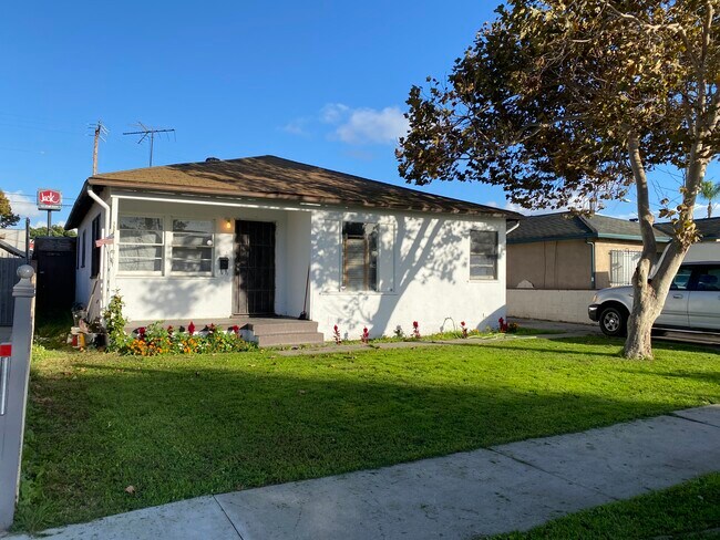 Building Photo - 15020 Burin Ave