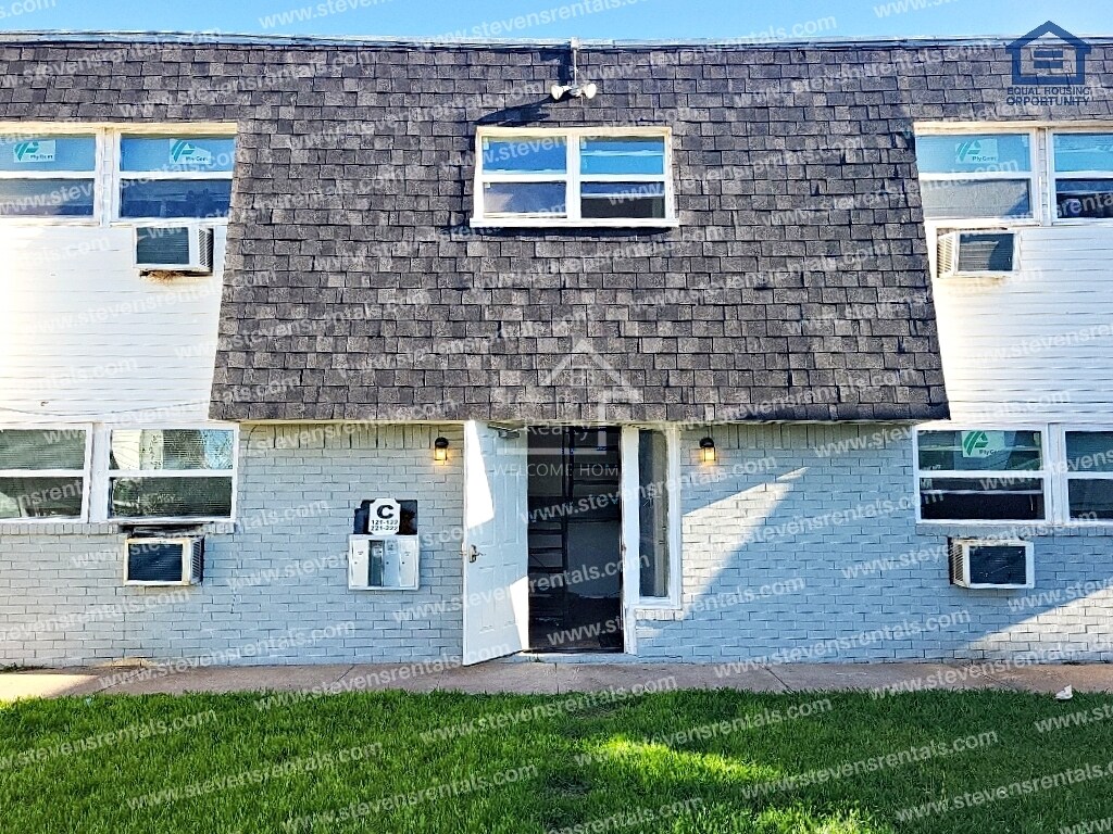 2110 NW Lindy Ave Unit C122, Lawton, OK 73505 Room for Rent in Lawton