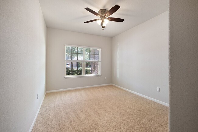 Foto del edificio - Vibrant 3 Bedroom, 2 Bath Home in Pflugerv...