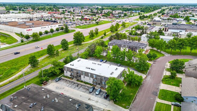 Foto del edificio - 3408 Balboa Ln