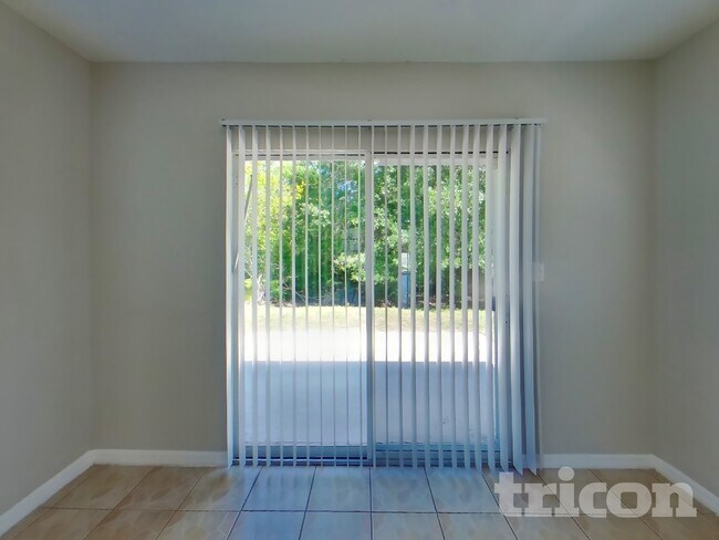 Foto del edificio - 2305 Cutler Ct