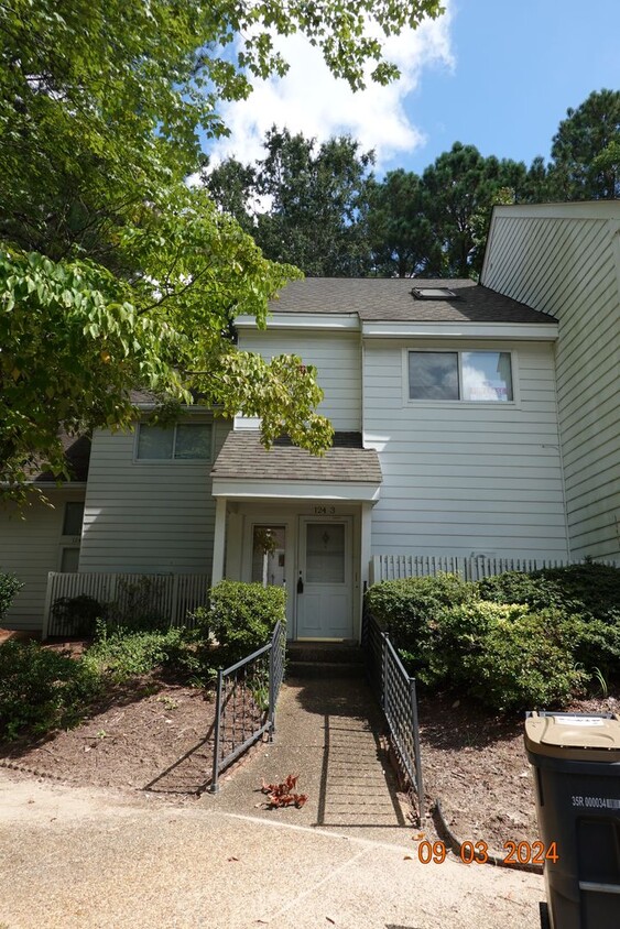 Primary Photo - 3 Bedrooms, 2.5 Bathrooms Townhouse in Wil...