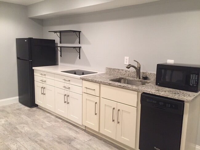 Kitchen - 6713 13th Place NW