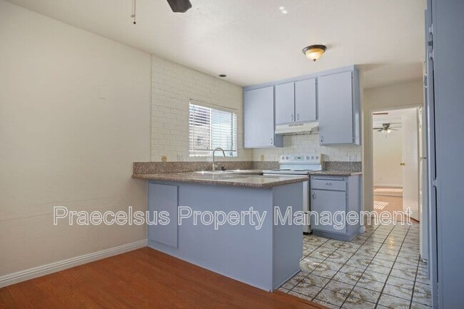 Foto del edificio - 5553 Adobe Falls Rd