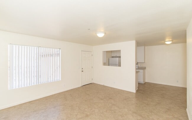 Building Photo - Parkstone Vista