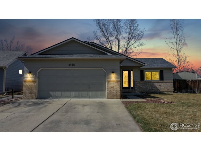 Building Photo - 2466 Sunstone Dr