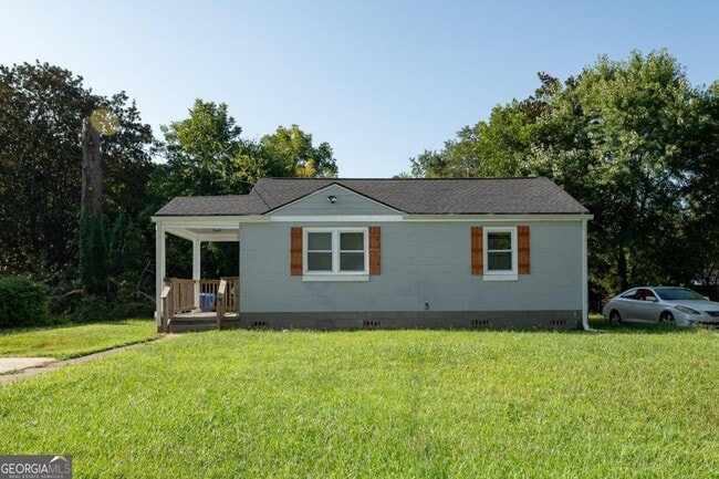 Building Photo - 2586 Loghaven Dr NW
