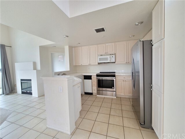 Building Photo - 1281 Cabrillo Ave