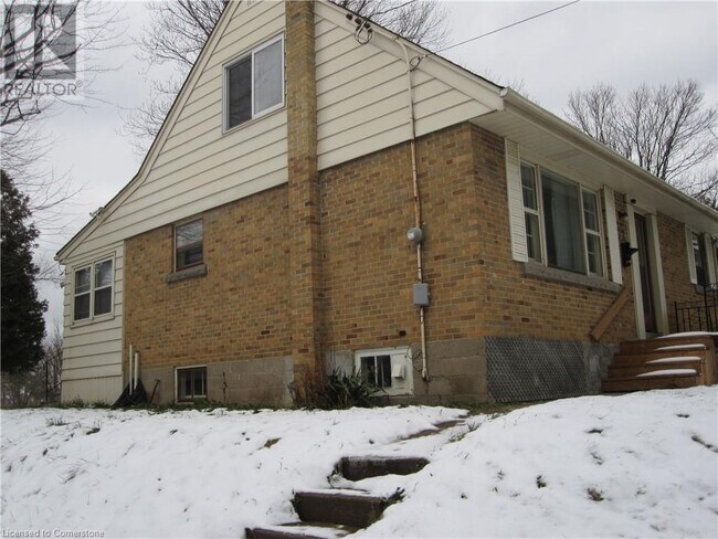Building Photo - 72 Miles Rd