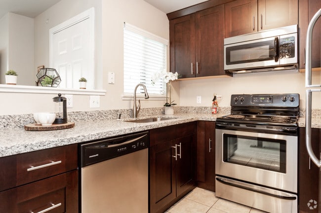 Interior Photo - Hidden Creek