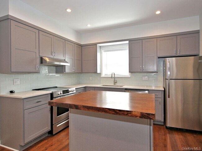 Foto del edificio - 494 W William St