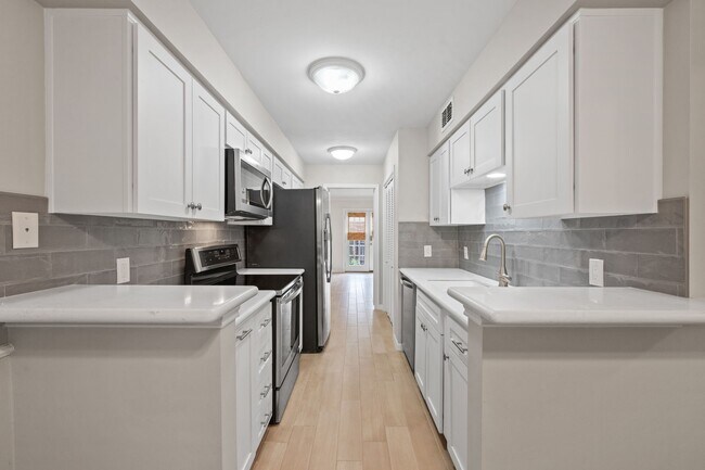 Foto del edificio - 10180 Longmont Dr