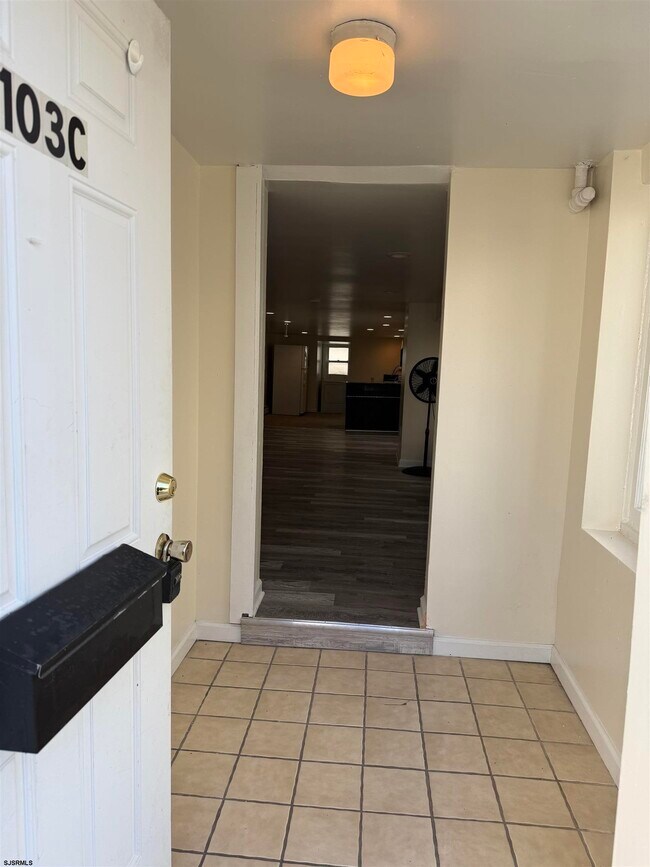 Foto del edificio - 103 N Troy Ave