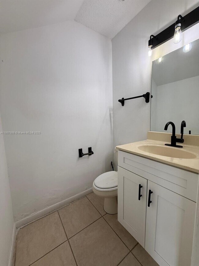 Building Photo - 5154 Breckenridge Pl