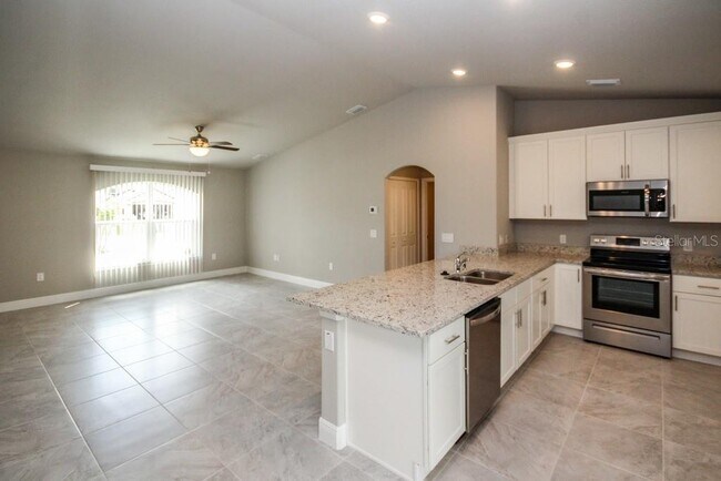 Foto del edificio - 1572 Elmhurst Cir SE