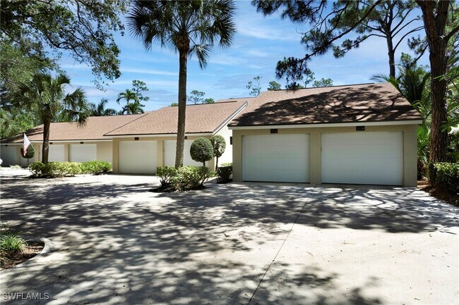 Foto del edificio - 15400 Cedarwood Ln