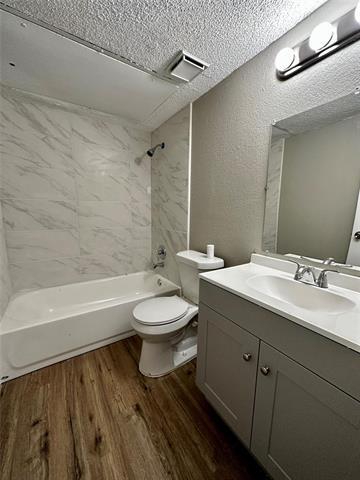 Building Photo - 4228 Staghorn Cir N