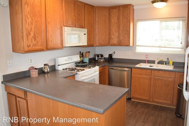 Building Photo - 4 br, 2 bath House - 5578 Coronado Way