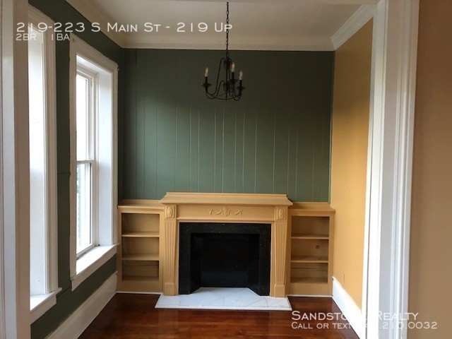 Foto principal - 219-223 S Main St