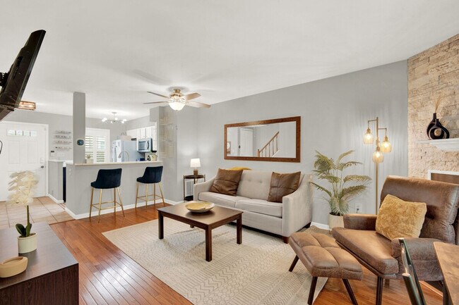 Foto del edificio - 6346 Chimney Wood Ct