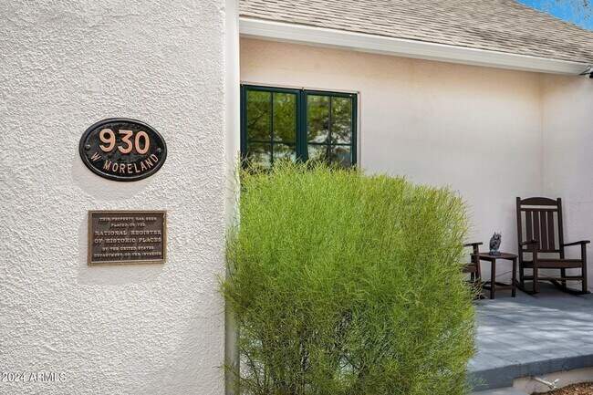 Foto del edificio - 930 W Moreland St