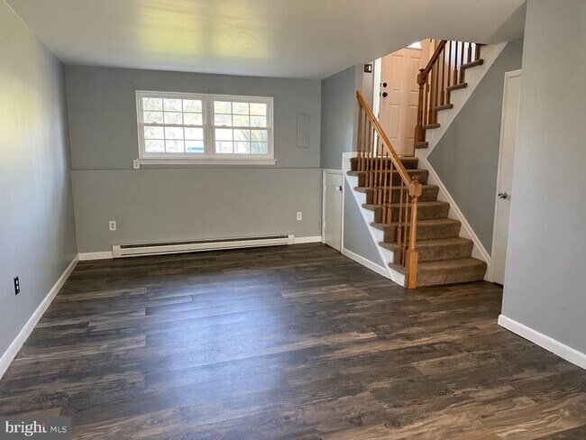 Foto del edificio - 75 Grand Dr