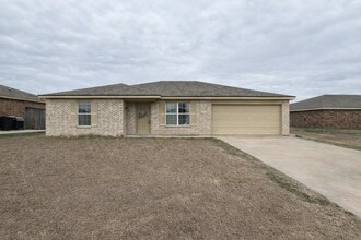 Building Photo - 4603 Lloyd Dr