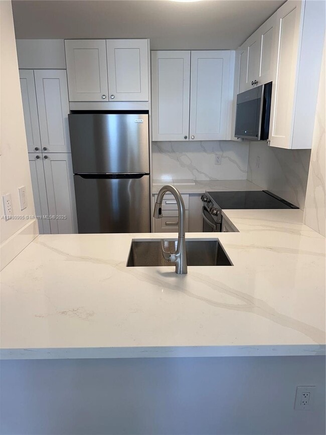 Foto del edificio - 210 SW 11th St