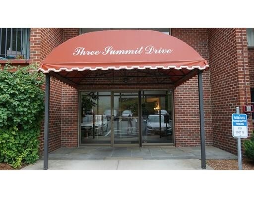 Building Photo - 3 Summit Dr