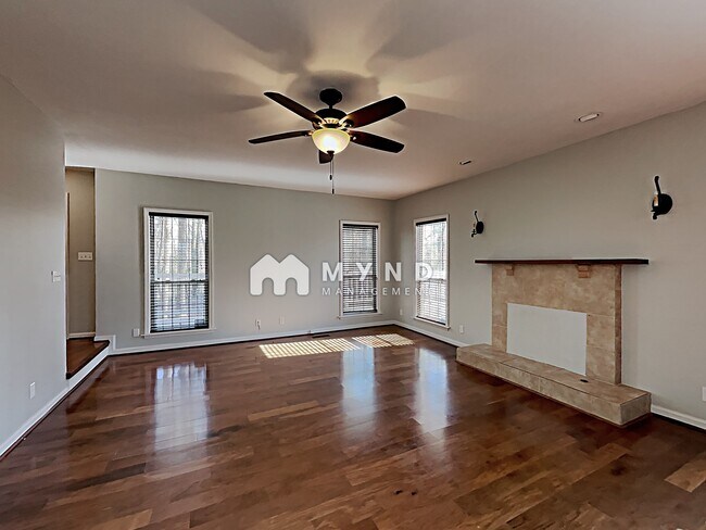 Building Photo - 1727 Big Mountain Cir