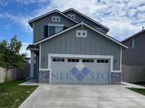 Building Photo - 152 S Riggs Spg Ave