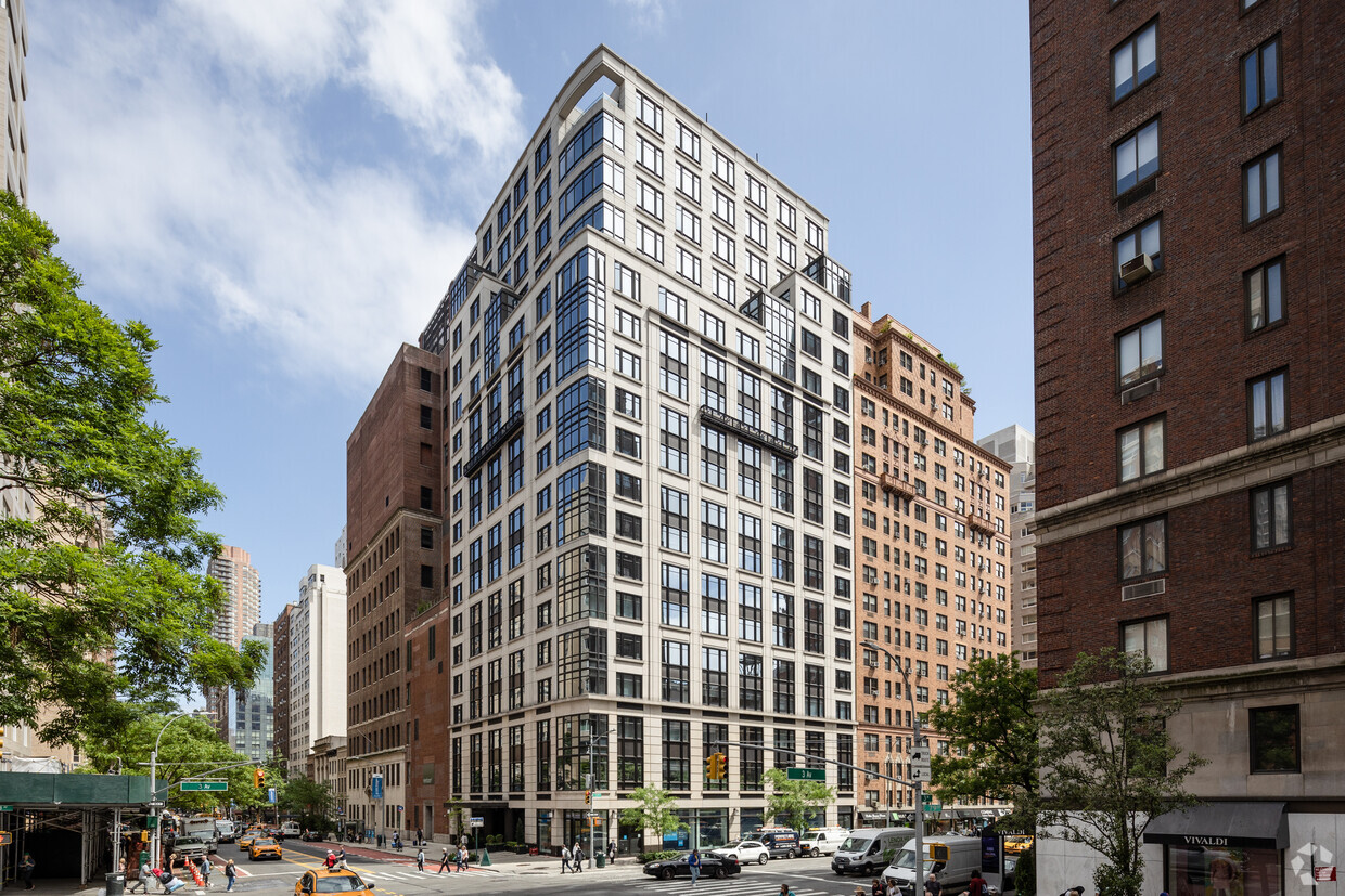 Foto principal - 200 E 79th St