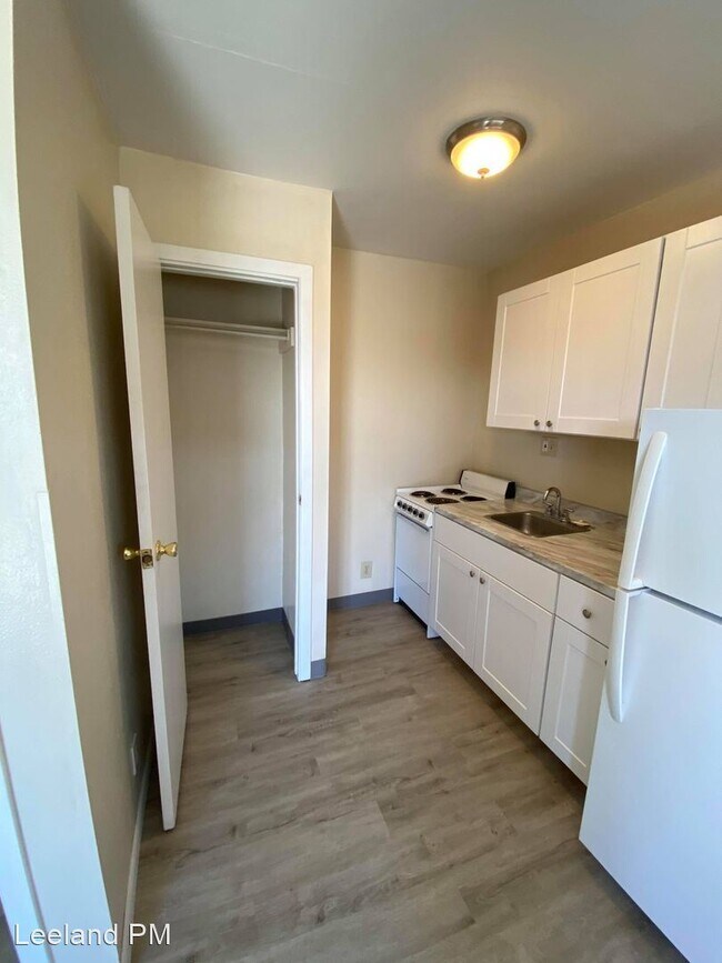 Foto del edificio - 3830 W 6th St