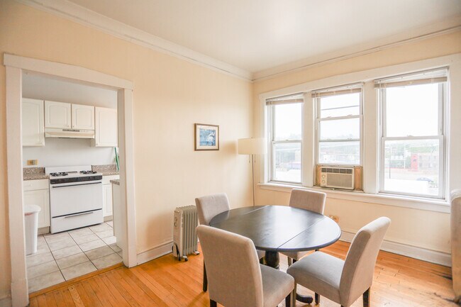 Building Photo - 2463 W Gunnison St
