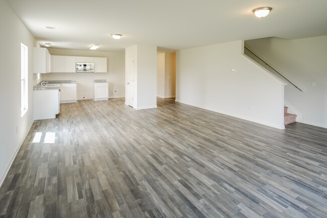 Building Photo - 1804 Lake Jocassee Dr