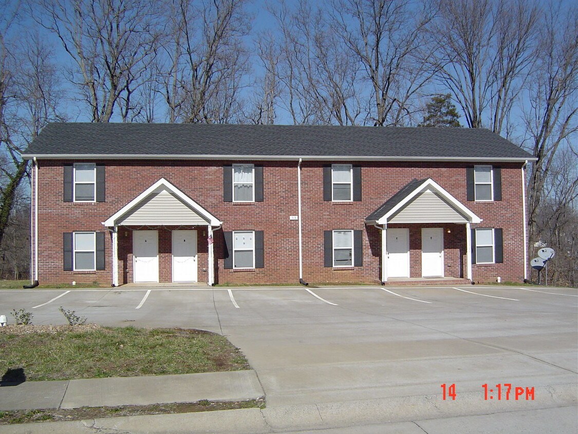 Foto del edificio - 513 Peachers Ridge Rd